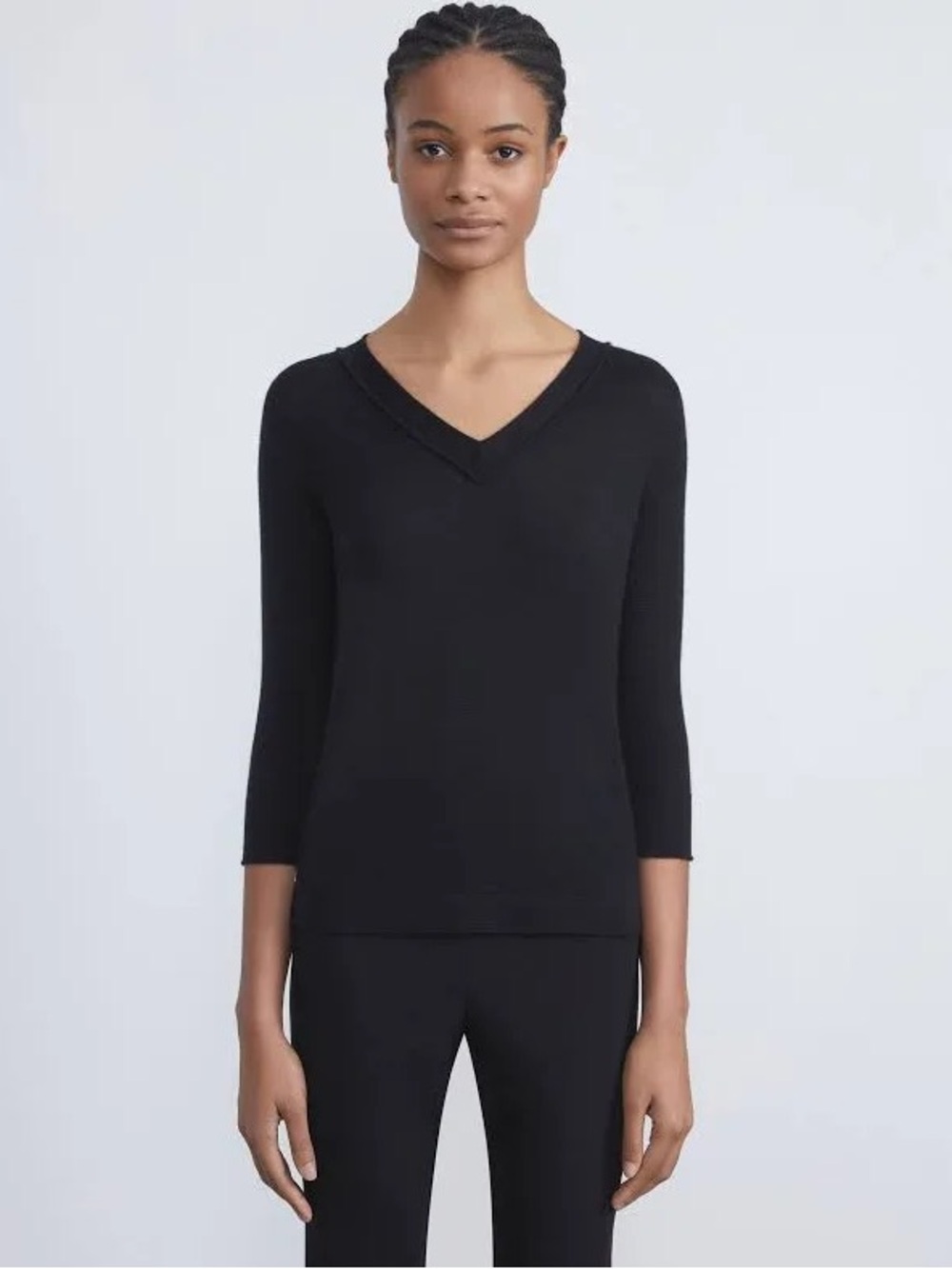 Lafayette 148 New York FINE GAUGE CASHMERE V-NECK SWEATER